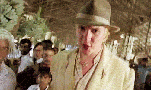 Simon Le Bon in una scena di Hungry like the wolf dei Duran Duran