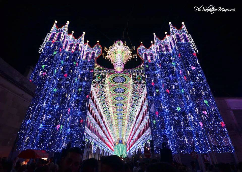 Le luminarie di Scorrano per la festa di Santa Domenica 2014