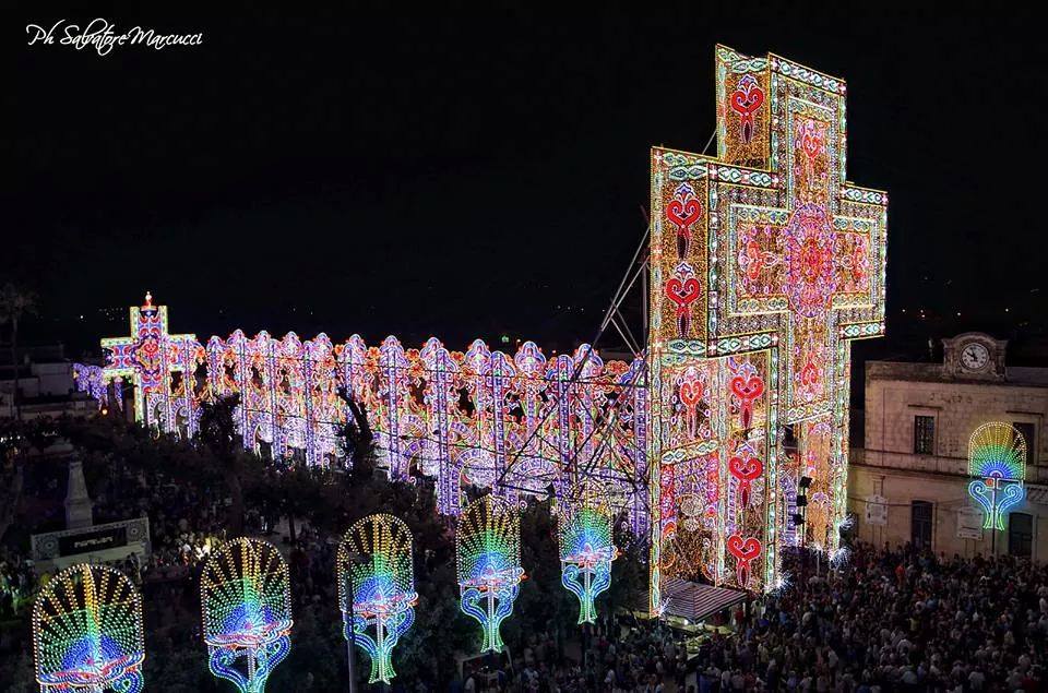 Le luminarie di Scorrano per la festa di Santa Domenica 2014