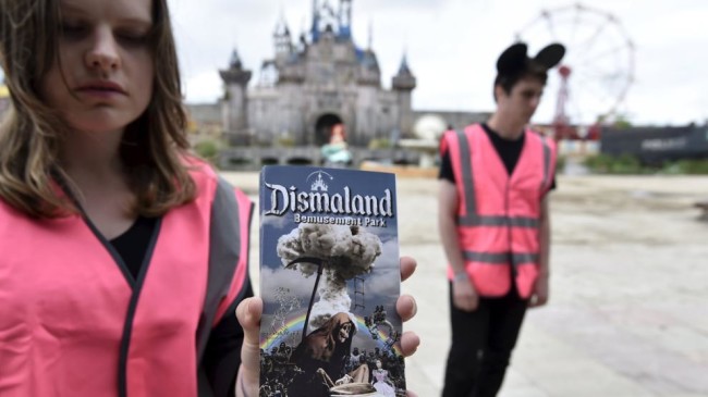 Dismaland workers - Carefully selected by Gorgonia www.gorgonia.it