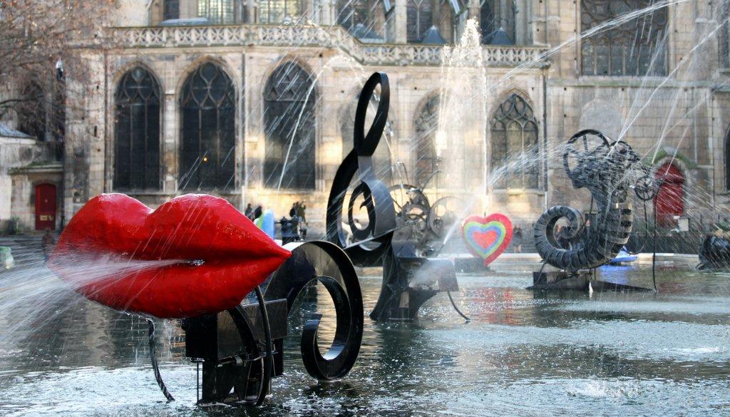 La Fontana Stravinskij a Parigi realizzata da Niki de Saint Phalle e Jean Tanguely - Carefully selected by Gorgonia www.gorgonia.it