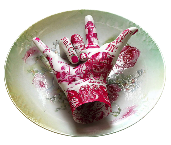 Ceramic hands of the "rockers" series by corean artist Kim Joon - Carefully selected by Gorgonia www.gorgonia.it