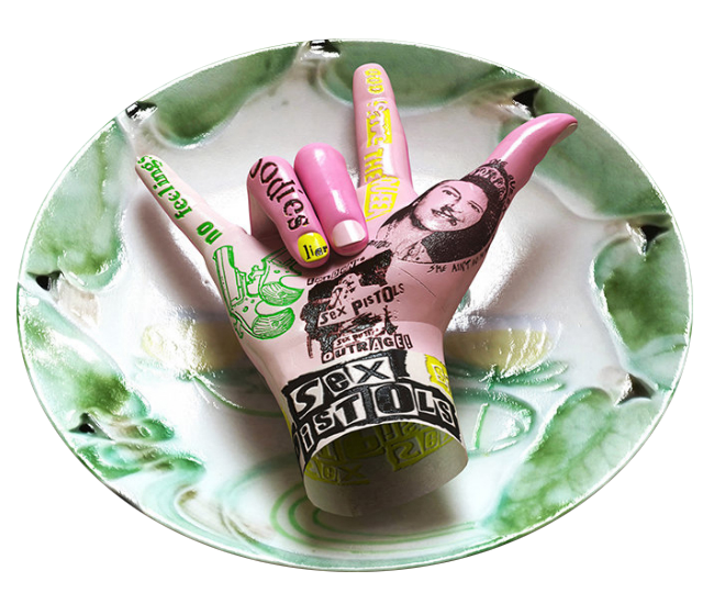 Ceramic hands of the "rockers" series by corean artist Kim Joon - Carefully selected by Gorgonia www.gorgonia.it