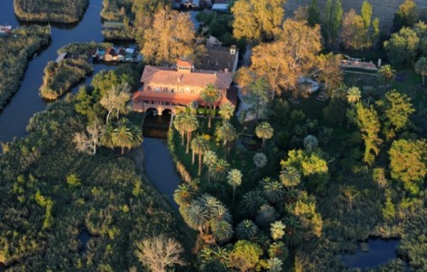 Vista aerea di Villa Ginori detta La Piaggetta a Quiesa, sul Lago Massaciuccoli - Carefully selected by Gorgonia www.gorgonia.it