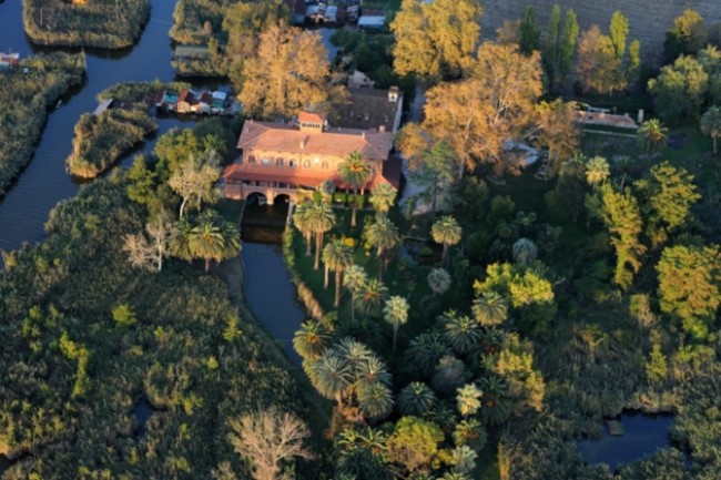 Vista aerea di Villa Ginori detta La Piaggetta a Quiesa, sul Lago Massaciuccoli - Carefully selected by Gorgonia www.gorgonia.it